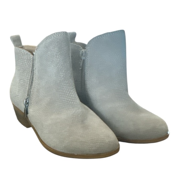 GB Girls  Ankle Booties - Picture 1 of 5